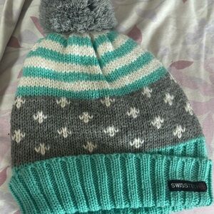 Swiss Tech Striped Knit Beanie - Gray and Green woman or kid